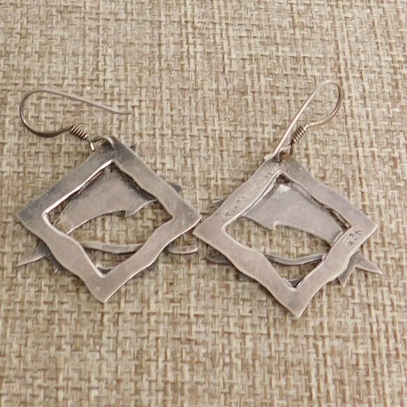 Dolphin Jewelry Lot Far Fetched 925 Earrings Silver Plated Clamper Bracelet - Picture 3 of 8